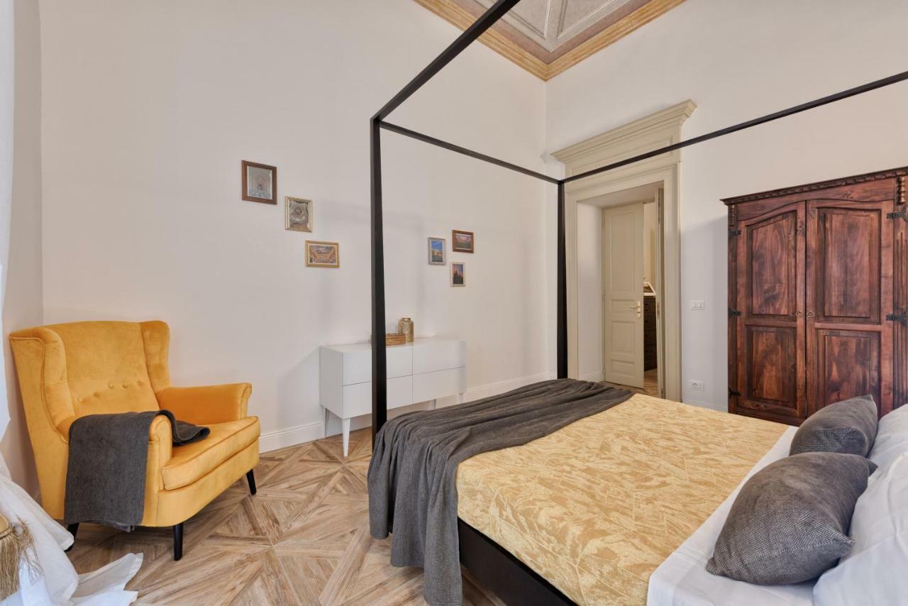 To Art * Turin